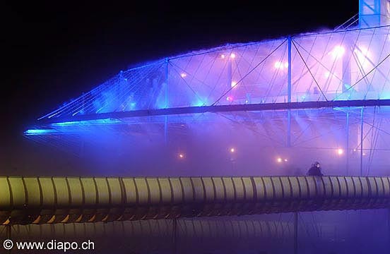 69 - le Nuage de l'Arteplage d'Yverdon de nuit