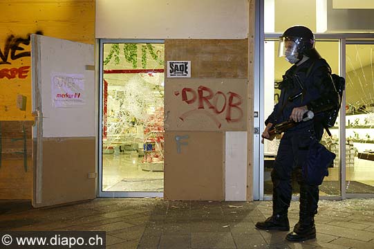 937 - Emeutes  Genve - 1er juin