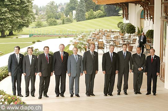 1076 - Evian le 2 juin 2003 - le G8 au complet