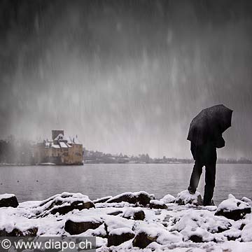 10977 - photo: Suisse, Chteau de Chillon sous la neige, lac Lman 