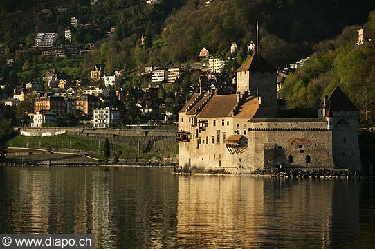 11590 - Photo : Suisse - Chteau de Chillon au bord du Lac Lman