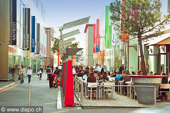 11956 - Photo - Suisse - Lausanne - centre ville, Flon - switzerland