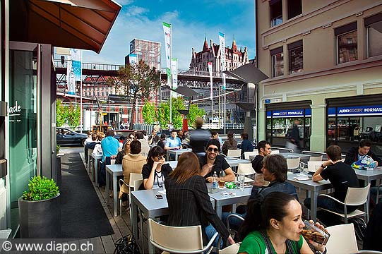 11957 - Photo - Suisse - Lausanne - centre ville, Flon - switzerland