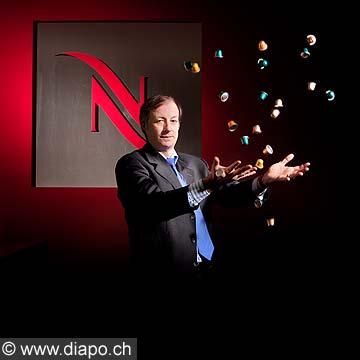 11995 - Le Franais Richard Girardot  la tte de Nespresso - Magazine L'Hebdo n 24 du 11 juin 2009 