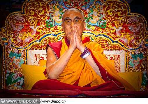 12721 - Photo: Tenzin Gyatso, le dala-lama, le plus haut chef spirituel du Tibet  Lausanne en Suisse