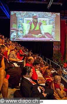 12729 - Photo: Tenzin Gyatso, le dala-lama, le plus haut chef spirituel du Tibet  Lausanne en Suisse