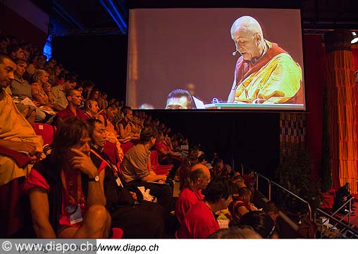 12731 - Photo: Tenzin Gyatso, le dala-lama, le plus haut chef spirituel du Tibet  Lausanne en Suisse