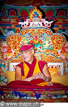12733 - Photo: Tenzin Gyatso, le dala-lama, le plus haut chef spirituel du Tibet  Lausanne en Suisse