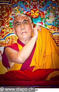 12742 - Photo: Tenzin Gyatso, le dala-lama, le plus haut chef spirituel du Tibet  Lausanne en Suisse