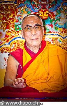 12743 - Photo: Tenzin Gyatso, le dala-lama, le plus haut chef spirituel du Tibet  Lausanne en Suisse