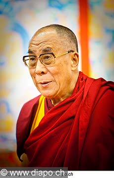 12749 - Photo: Tenzin Gyatso, le dala-lama, le plus haut chef spirituel du Tibet  Lausanne en SuissePhoto: Tenzin Gyatso, le dala-lama, le plus haut chef spirituel du Tibet  Lausanne en Suisse