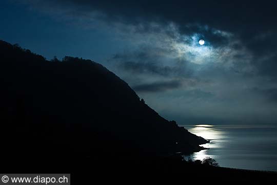 12827 - Photo : Suisse, canton de Vaud, vignoble de Lavaux, et le Lac Lman - UNESCO 