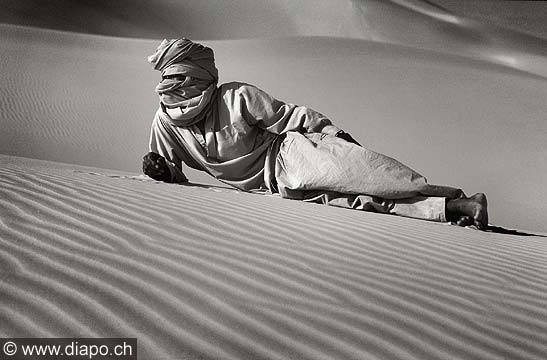 4059 - Niger, le repos du nomade