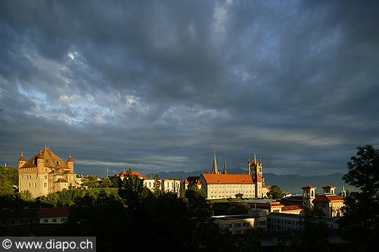 4467 - Le Chteau et la Cathdrale de Lausanne