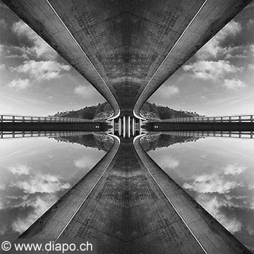 4993 - Reflet de pont