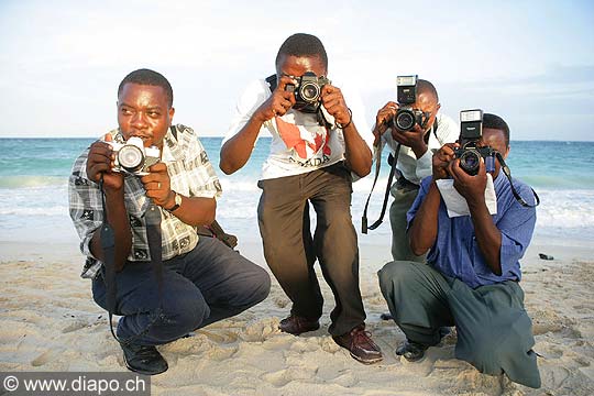 5079 - Tanzanie - Dar es Salaam - photographes locaux