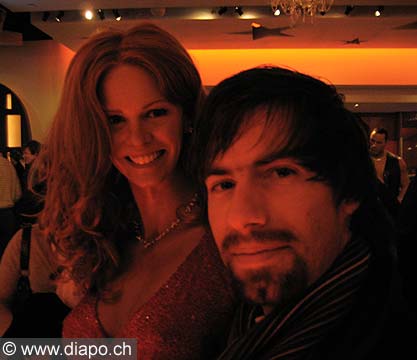 5112 - Elle MacPherson chez madame Tussaud - Londres