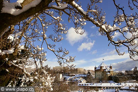 8464 - Suisse - Lausanne sous la neige et le Chteau