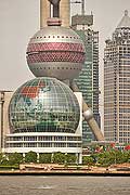 10014 - Photo :  Shanghai, district de Pudong, quartier des affaires, la tour de la perle de l\'Orient - TV Pearl Tower - Chine, China
