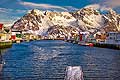 11161 - Photo :  Norvège,  Arctique, îles Lofoten, village de Henningsvaer, l\'île de Austvagoy