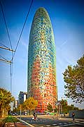 12803 - Photo architecture: La Torre Agbar ou Tour Agbar, est le gratte-ciel de Barcelone - Architecte Jean Nouvel