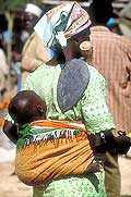 3560 - Nord Cameroun - femme et enfant