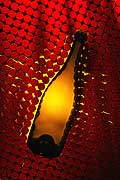 9624 - Photo : bouteilles de vins, bouchons - bottles wines